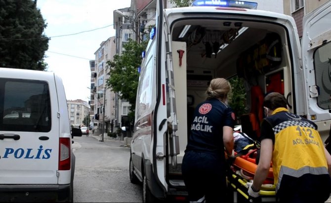 6 Yaşındaki Çocuk Oyun Oynarken 4. Katın Balkonundan Düştü
