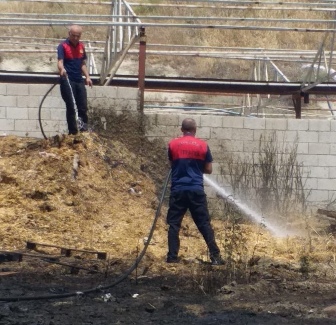 Bir Günde 9 Farklı Tarlada Anız Yangını Çıktı