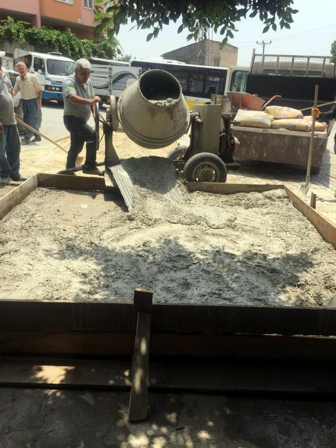 Akdeniz Belediyesi Fen İ̇şleri Ekipleri Yoğun Mesaide