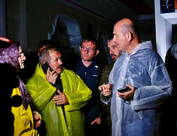 Sel Nedeniyle Akyurt’ta Bir Kişi Elektrik Akımına Kapılarak Hayatını Kaybetti
