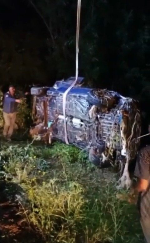 Ankara’da Sel Nedeniyle Dereye Düşen Aracın Çıkarılma Anı Kamerada