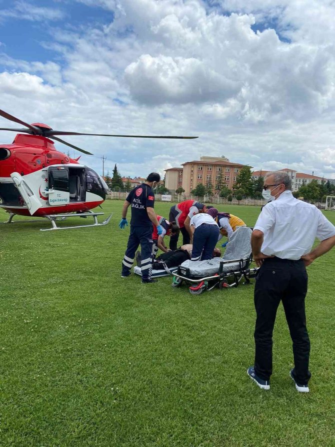 Kalp Rahatsızlığı Geçiren Adam Hava Ambulansıyla Alındı