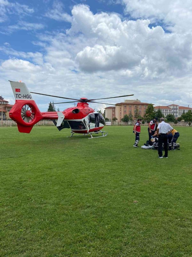 Kalp Rahatsızlığı Geçiren Adam Hava Ambulansıyla Alındı