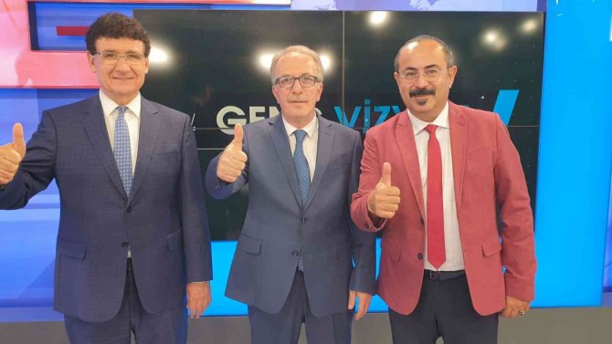 Rektör Uzun: "Öğrenci Odaklı Eğitim-öğretim, Öğrencilerimizin İdeallerindeki Gelecek İçin Önemli Fırsatlar Sunmaktadır"