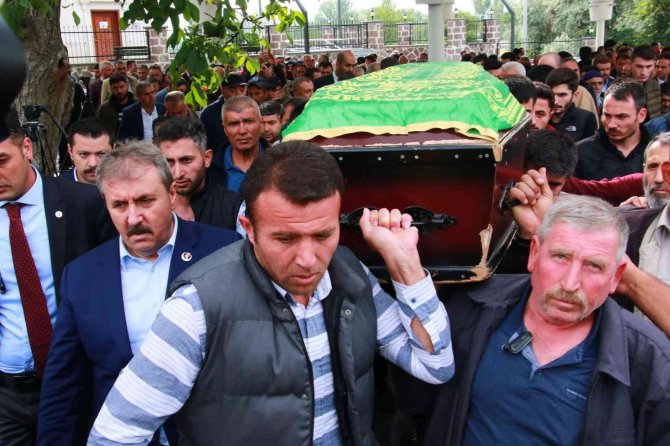 Sel Sonrası Çalıştığı Dükkanda Elektrik Akımına Kapılan Muhammet Şahin Toprağa Verildi