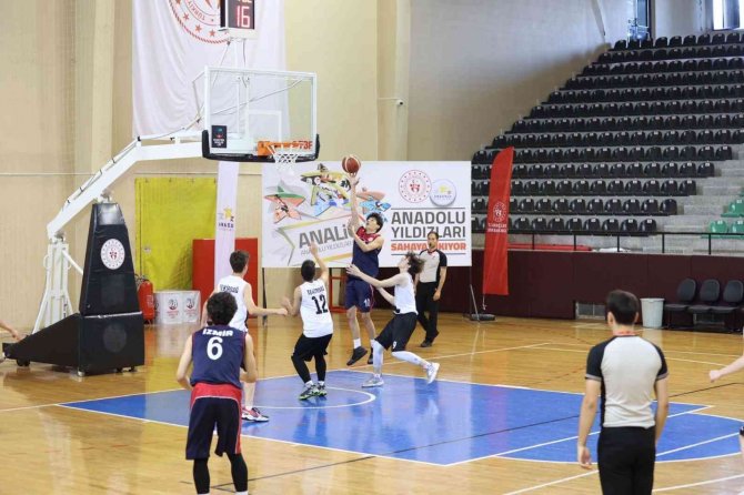 Anadolu Yıldızlar Ligi Basketbol Yarı Finali Denizli’de Tamamlandı
