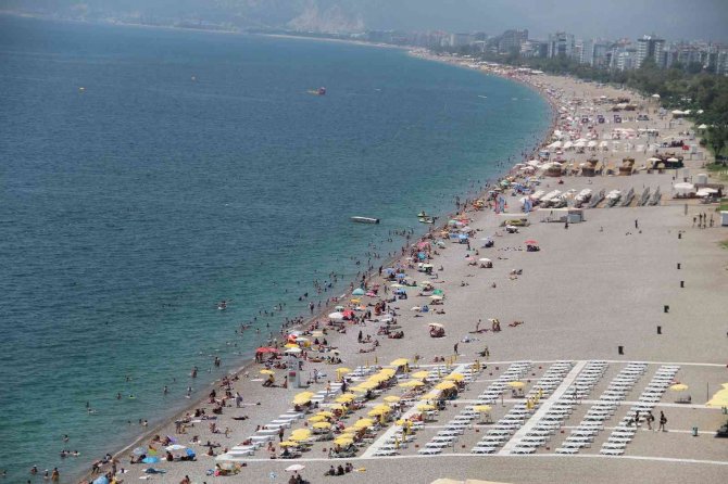 Antalya’ya Havayoluyla Gelen Turist Sayısı 3 Milyonu Geçti