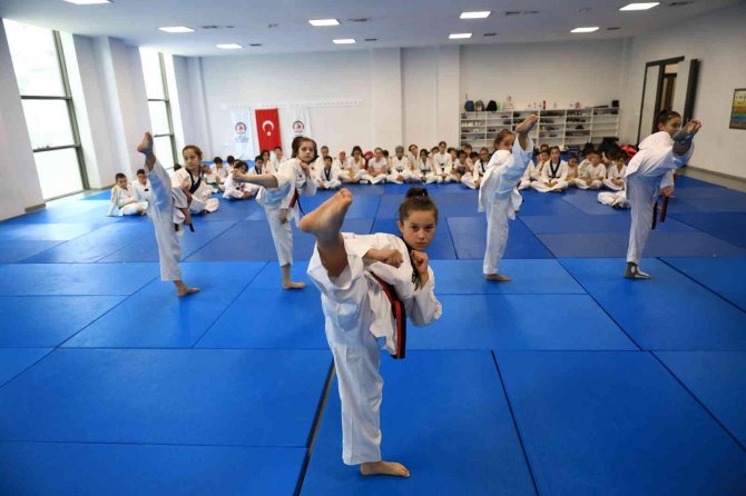 Denizli’de 5 Ayda Ücretsiz Spor Kursların 21 Bin Kursiyer Katıldı