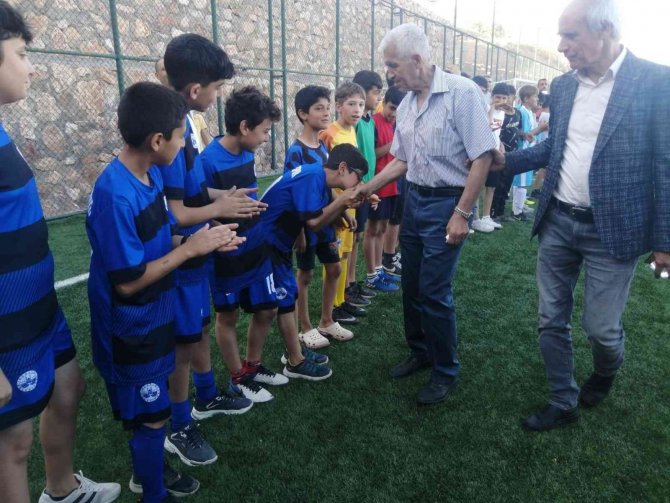 U12 Ligi’nde Şampiyon Elazığ Yolspor