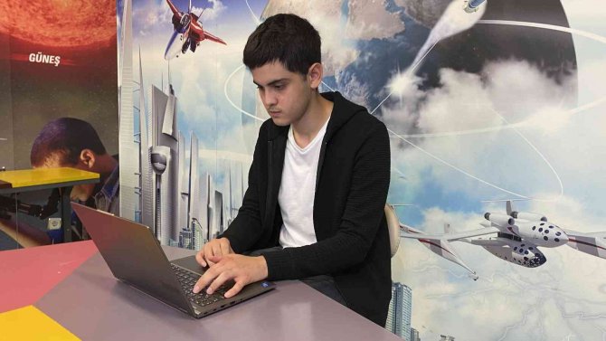 Buluşuyla Tıp Dünyasında Çığır Açtı: Stanford Üniversitesi Tam Burs Verdi