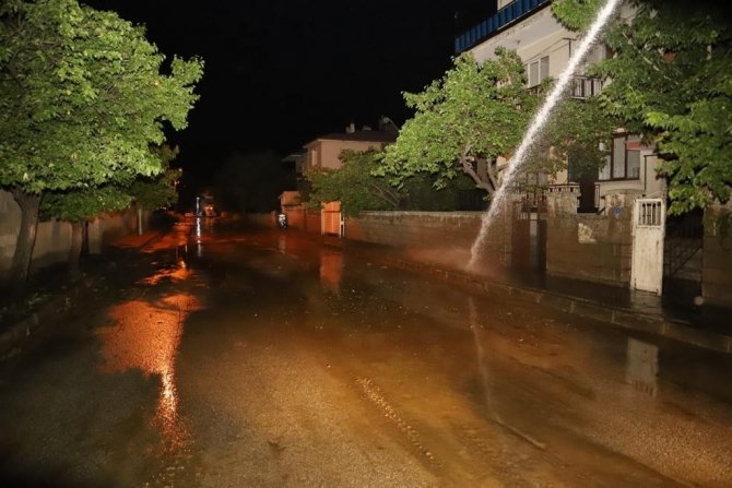 Erzincan’da Yaşanan Sel Felaketinin Ardından Başlayan Temizlik Çalışmaları Sürüyor