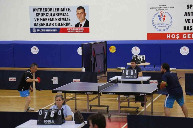 Gölcük’te Düzenlenen Masa Tenisi Turnuvası Sona Erdi