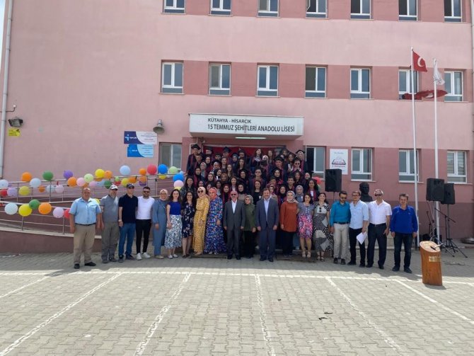 Hisarcık Anadolu Lisesinde Yılsonu Şöleni Ve Mezuniyet Töreni