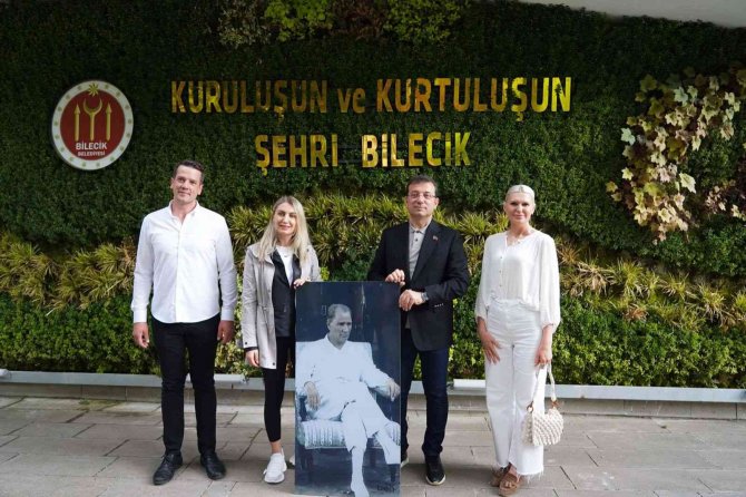 İ̇bb Başkanı Ekrem İ̇mamoğlu’ndan Şeyh Edebali Ve Ertuğrul Gazi Türbelerine Ziyaret