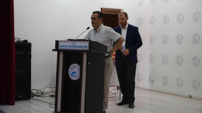 Erciş’te 2022 Yılı Yaz Kur’an Kursları Öğreticileri İçin Seminer Düzenlendi