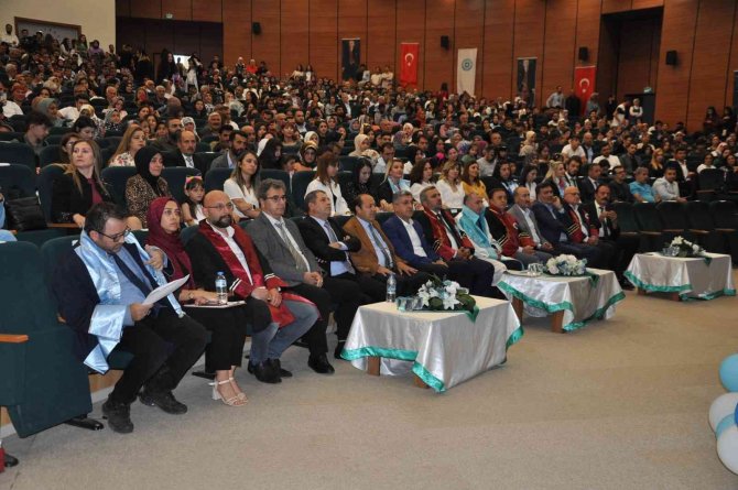 Kaü’de Mezuniyet Heyecanı