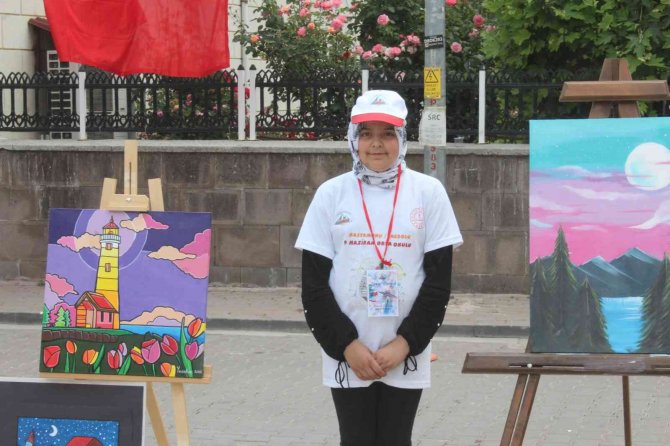 İ̇nebolu’da Öğrenciler, Resimleri İle Beğeni Topladı