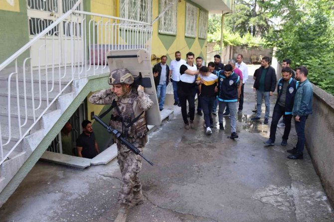 Kayseri’de 5 Saatlik Rehine Krizi