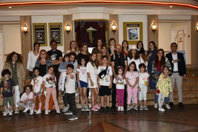 Kidzania İ̇stanbul, 8. Yaşını Basın Mensupları Ve Çocuklarıyla Kutladı
