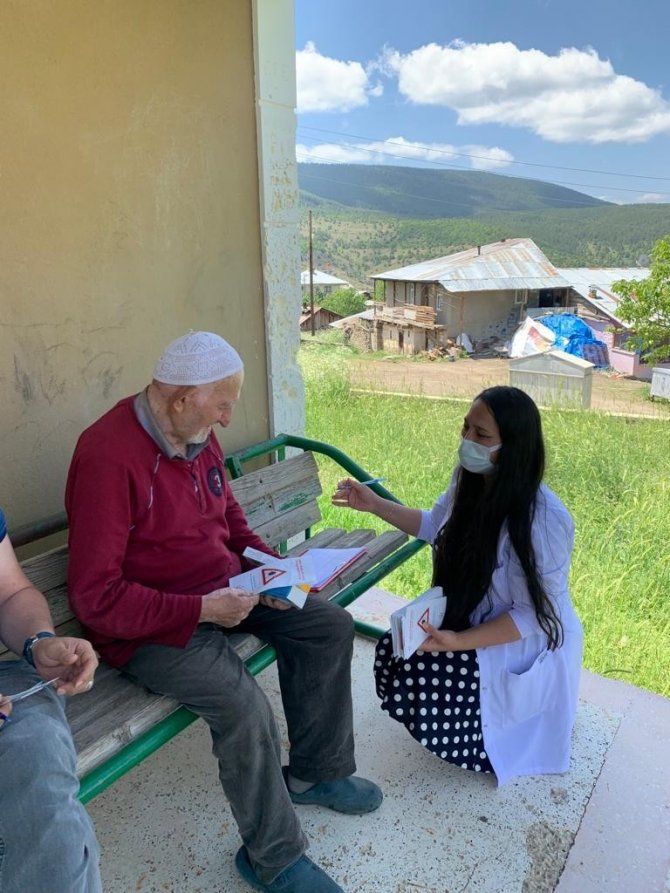 Köylülere Kırım Kongo Kanamalı Ateşine Karşı Eğitim Verildi