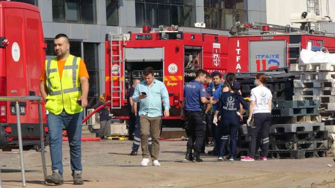Kocaeli’de Geri Dönüşüm Fabrikasında Yangın