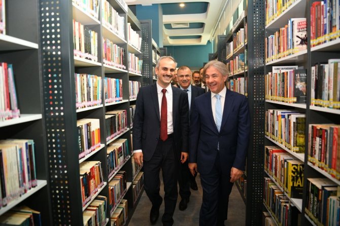 Bu Kütüphane Çocuklara Kitap Okumayı Sevdirecek