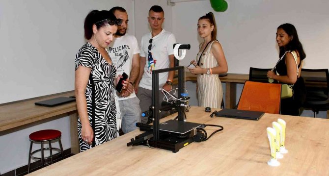 Kuşadası İ̇stasyon Topluluk Merkezi İlham Vermeyi Sürdürüyor