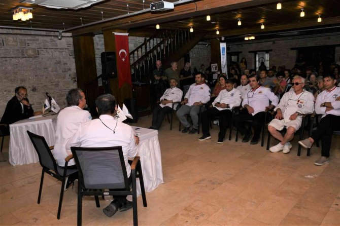 Kuşadası’nda, "Mars’a Gidersek Ne Yiyeceğiz" Konuşuldu