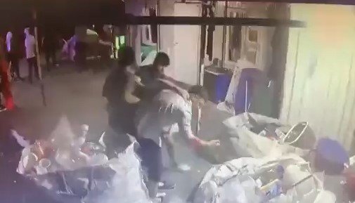 Ataşehir’de, Yabancı Uyruklu Sandıkları Türk Gencini Bıçakladılar