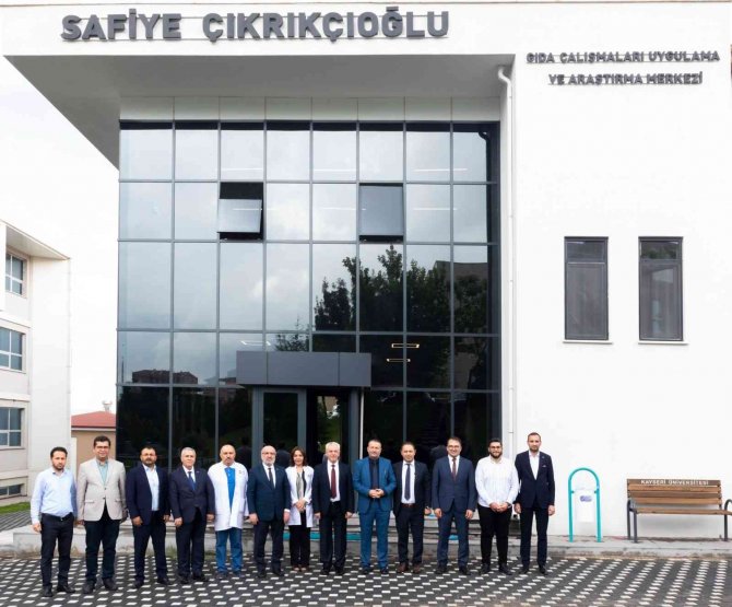 Makedonya Uluslararası Vizyon Üniversitesi’nden Kayü Rektörüne Ziyaret