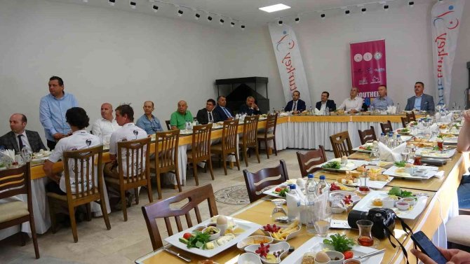 "Bike&camp Bisiklet Turu" Tanıtım Toplantısı Antik Kentte Gerçekleştirildi
