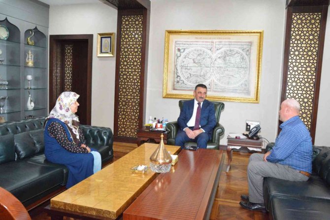 Siirt Valisi Hacıbektaşoğlu, Diyarbakır Annelerini Misafir Etti