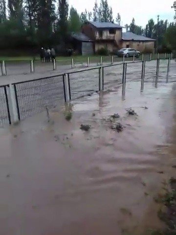 Etkili Olan Sağanak Dereleri Taşırdı