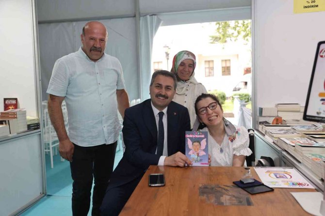 Tokat’ta Kitap Fuarı Yazarlarla Okuyucuları Buluşturdu