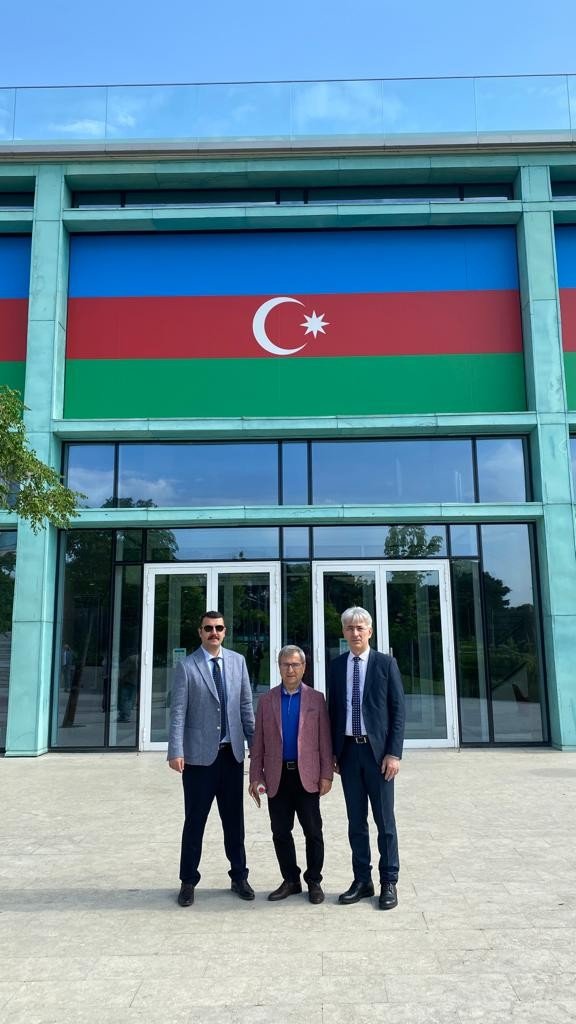 Akademisyenler Bakü’de Bir Araya Geldi