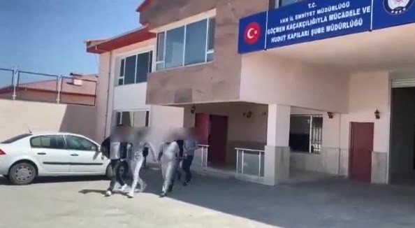 Van’da 4 Organizatör Tutuklandı