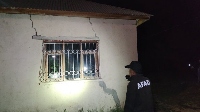 Van Depreminde Hasar Tespitine Başlandı