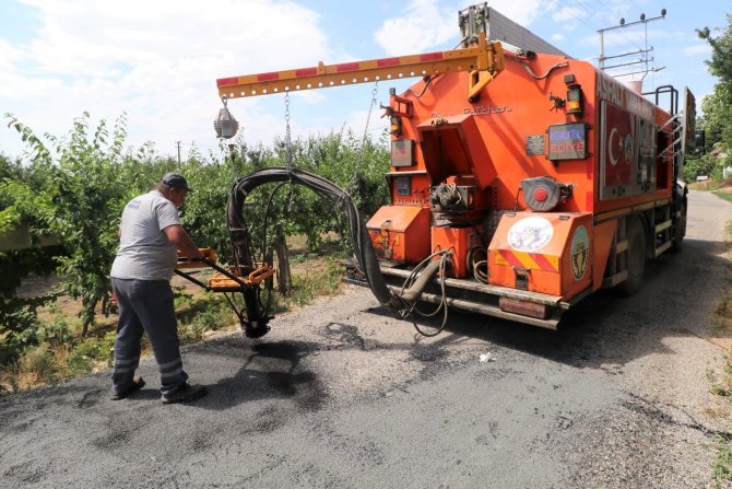 Turgutlu Belediyesi 10 Kilometre Asfalt Serdi