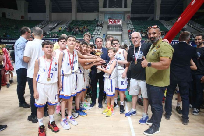 Yeşimspor, ’Minik Erkeklerde’ Fark Attı