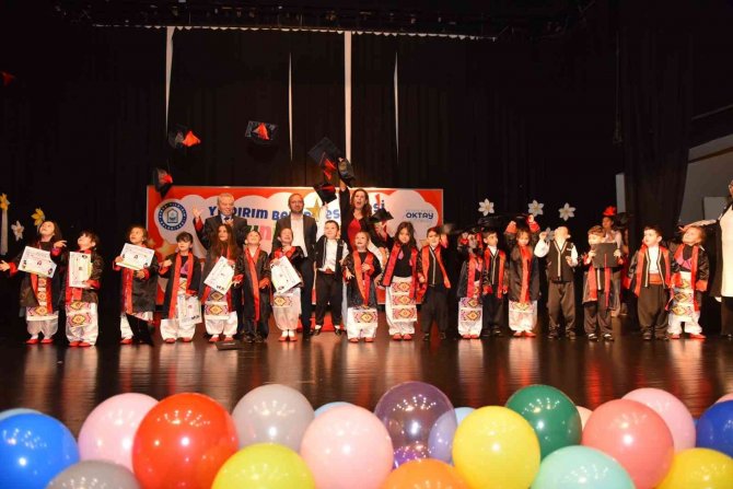 Yıldırımlı Miniklerin Mezuniyet Heyecanı