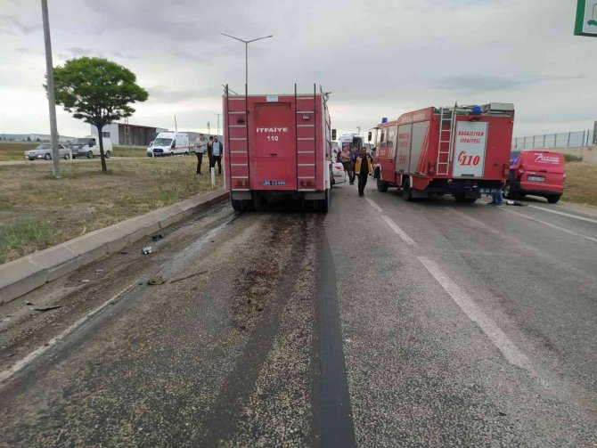 Yozgat’ta İtfaiye Aracı İle Otomobil Çarpıştı: 3 Ölü