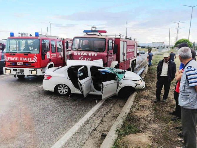 Yozgat’ta İtfaiye Aracı İle Otomobil Çarpıştı: 3 Ölü
