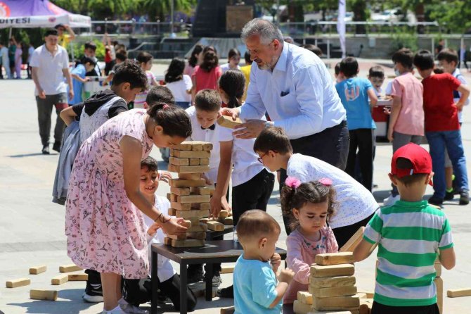 Bafra’da Çocuk Festivali