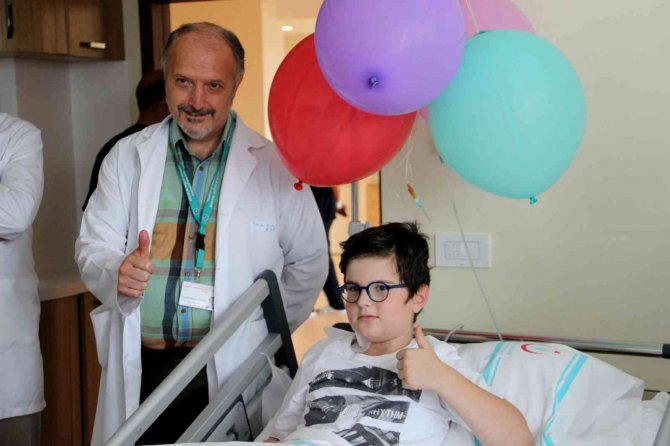 Kalbi Delik 9 Yaşında Ki Çocuk, Erzurum Şehir Hastanesi’nde Sağlığına Kavuştu