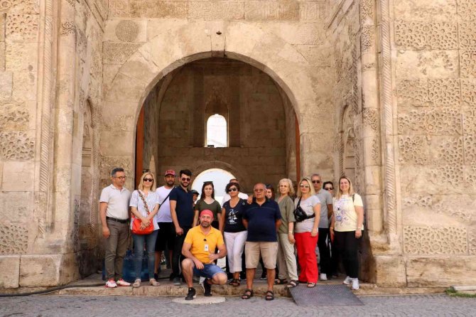 Herkes Antalya’yı Antalyalı Turistler Sivas’ı Tercih Etti