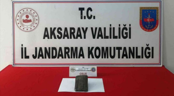 Tarihi Eser Kaçakçısı Jandarmadan Kaçamadı