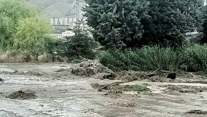Ankara’da Sağanak Köylere Ulaşımı Engelledi