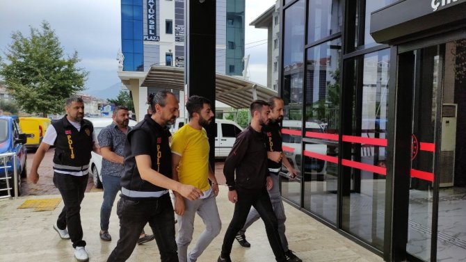 Buluşma Yerine Çağırdıkları Kişiyi Darp Eden 5 Kişiden 2’si Tutuklandı