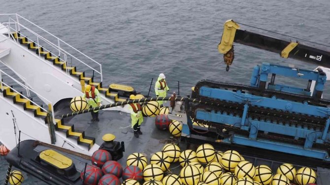 Ayedaş’tan Adalar’ın Enerjisine 100 Milyon Liralık Deniz Altı Yatırımı