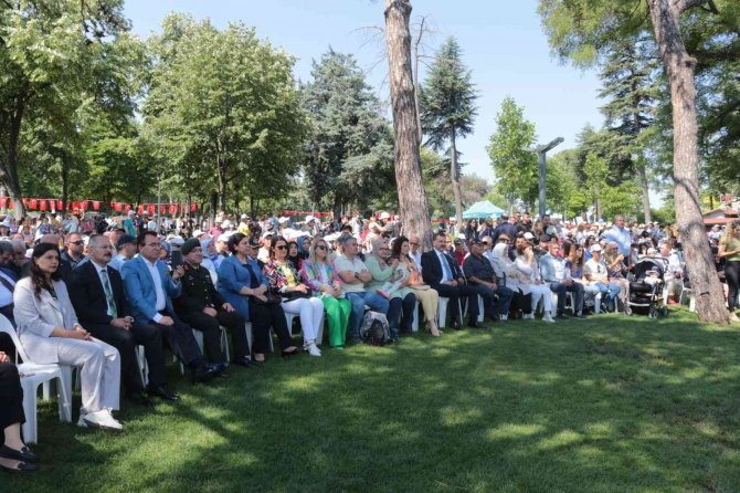 Yaz Şenliğinde Doyasıya Eğlendiler